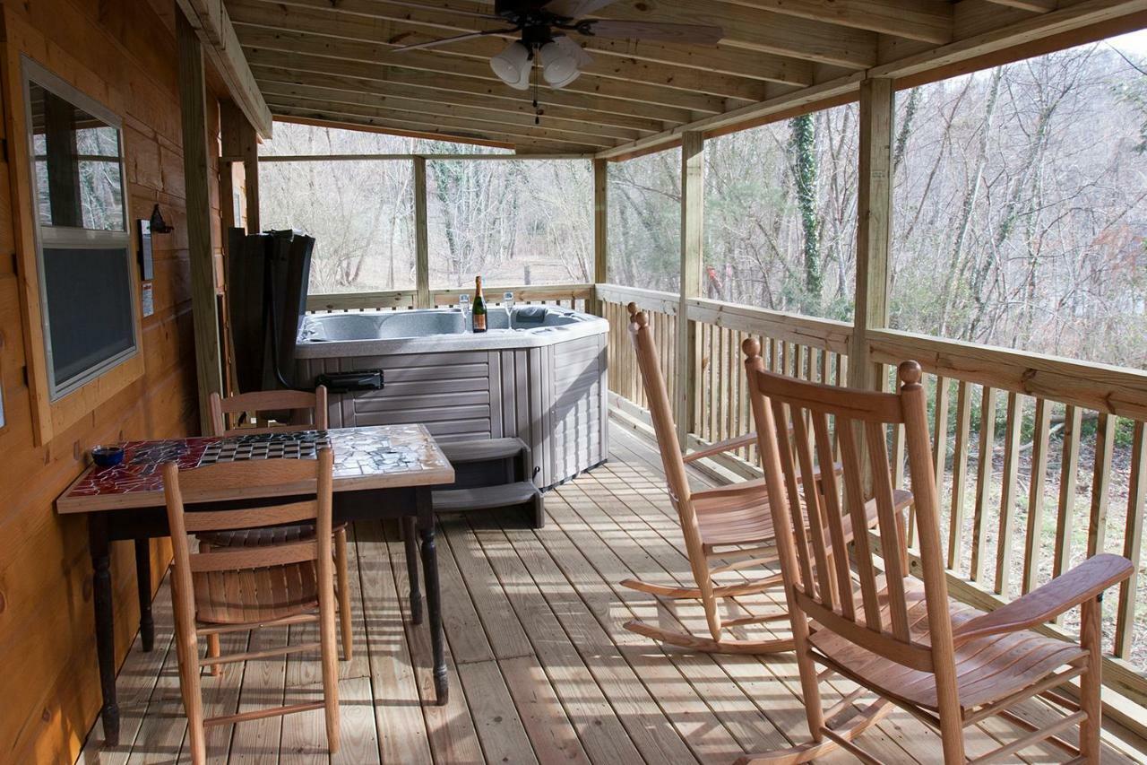 Pine Gables Cabins Villa Lake Lure Esterno foto