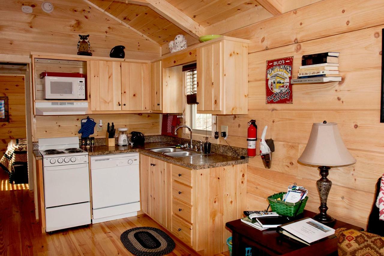 Pine Gables Cabins Villa Lake Lure Esterno foto