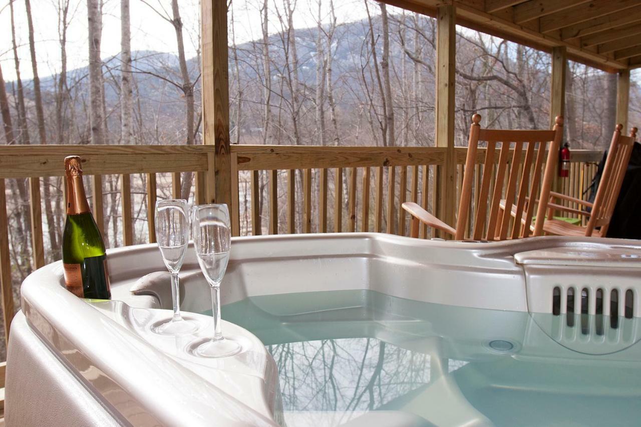 Pine Gables Cabins Villa Lake Lure Esterno foto