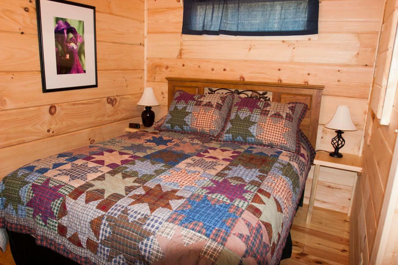 Pine Gables Cabins Villa Lake Lure Esterno foto