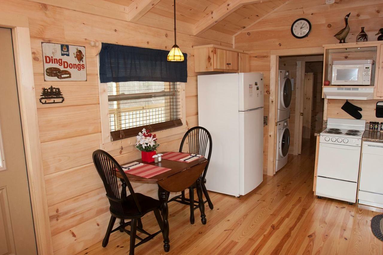 Pine Gables Cabins Villa Lake Lure Esterno foto